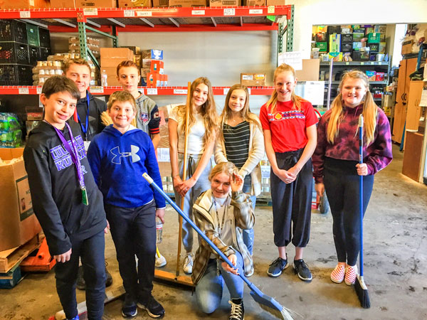 Photo Students from DCS Montesorri volunteer at Help & Hope Center