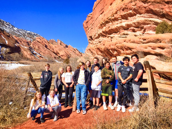 Photo of DCSM middle school geology students