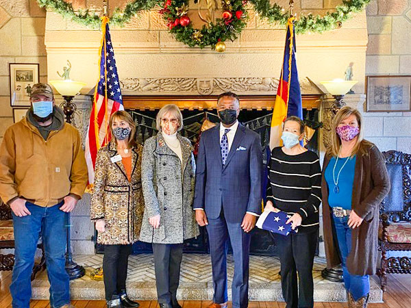 Photo of Brett Hudson, Alison Gibbens, Paula Buffetti, James Holmes, Charlotte Hubbs and Marilyn Duckett.