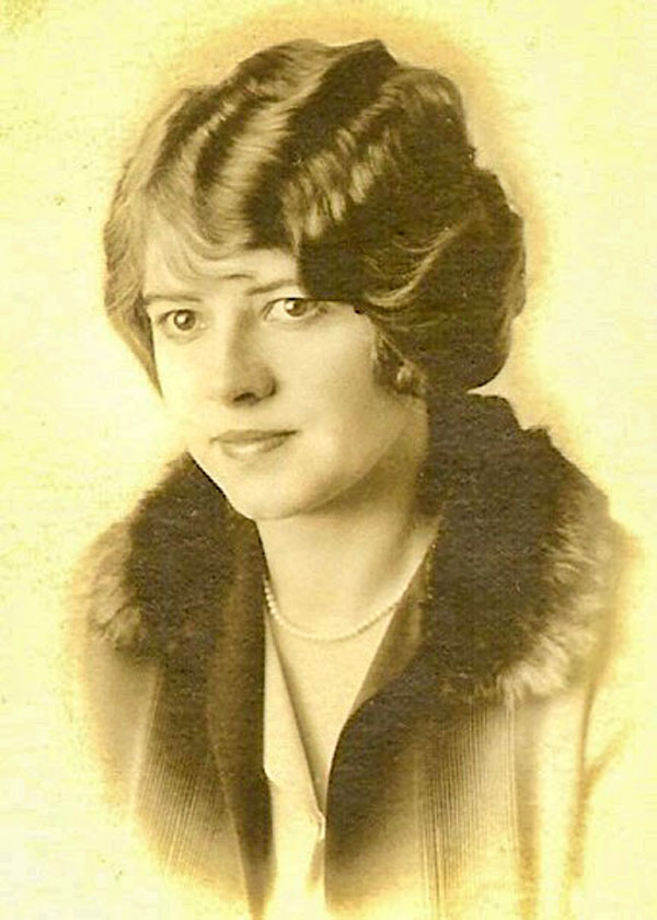 Photo of grown Esme Williams Couch née Harcourt