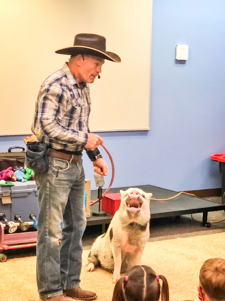 Photo of Top Hogs visiting the BRE second grade classes