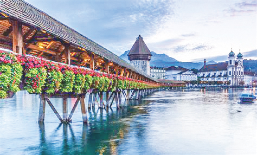 Lucerne Kappellbrucke (Chapel Bridge)