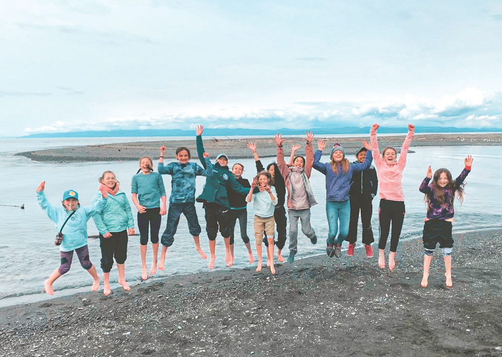 Photo of American Academy – Castle Pines students at the Elwha River 